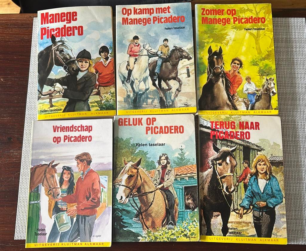 Manege Picadero complete serie 11 delen Helen Taselaar Kluit, Ophalen of Verzenden, Zo goed als nieuw