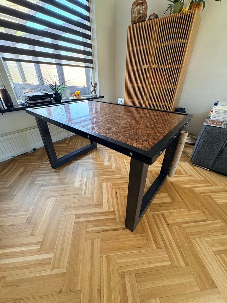 Eettafel met pennies ingelegd in epoxy, Ophalen, 100 tot 150 cm, 50 tot 75 cm, 50 tot 100 cm