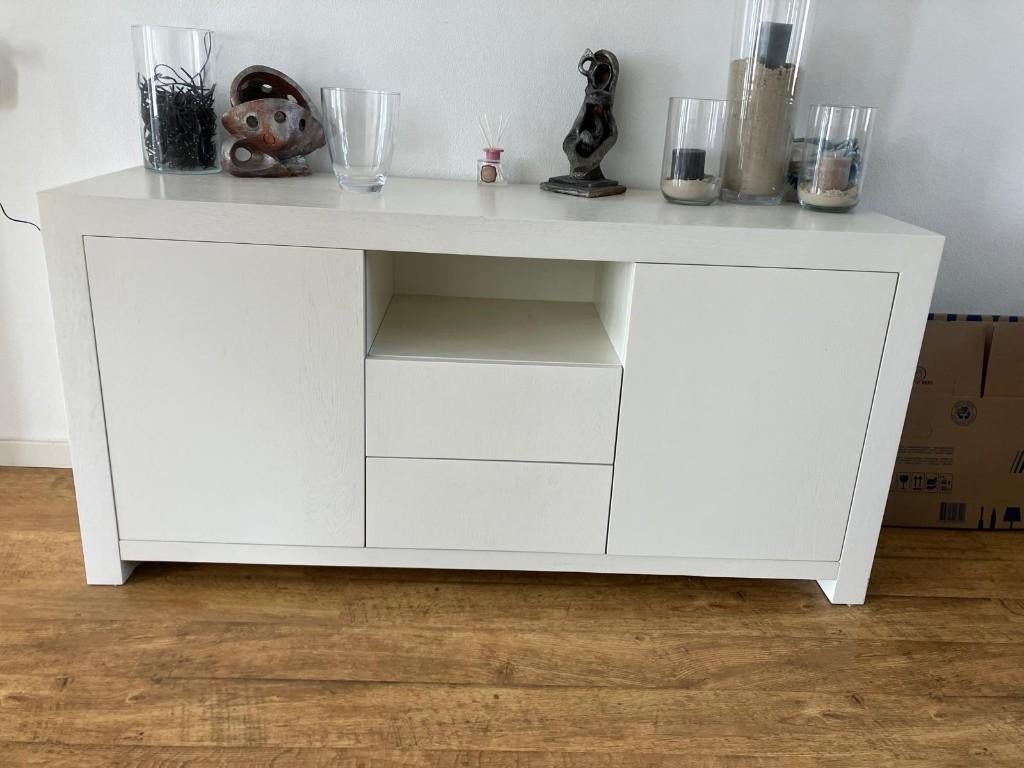 Witte dressoir, Huis en Inrichting, Ophalen, Overige materialen, Gebruikt, Met deur(en)