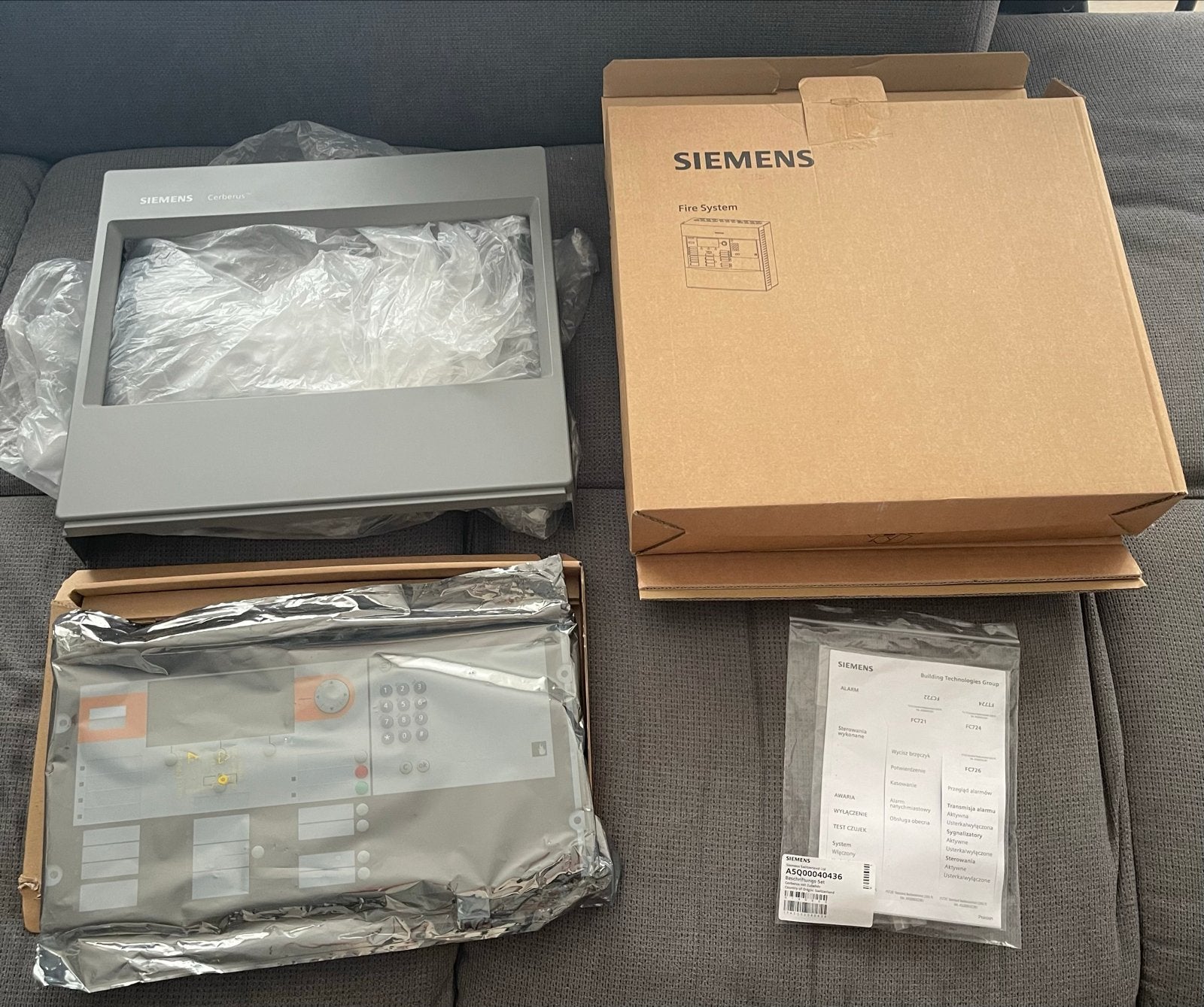 Siemens FCM7204-Z3 Brandmeldcentrale Nieuw, Ophalen of Verzenden, Nieuw, Compleet systeem, Rook