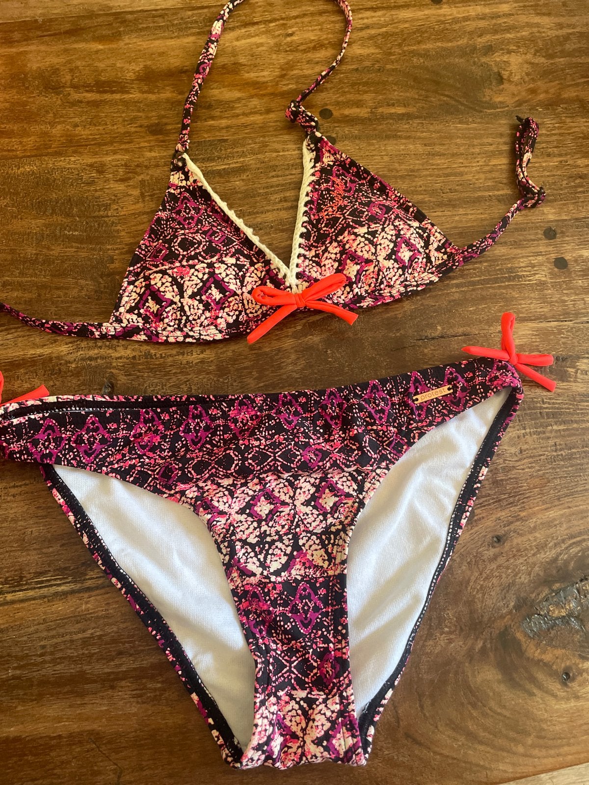 Protest bikini, zo goed als nieuw, maat 152, Kinderen en Baby's, Kinderkleding | Kinder-zwemkleding, Ophalen, Bikiniset, Meisje