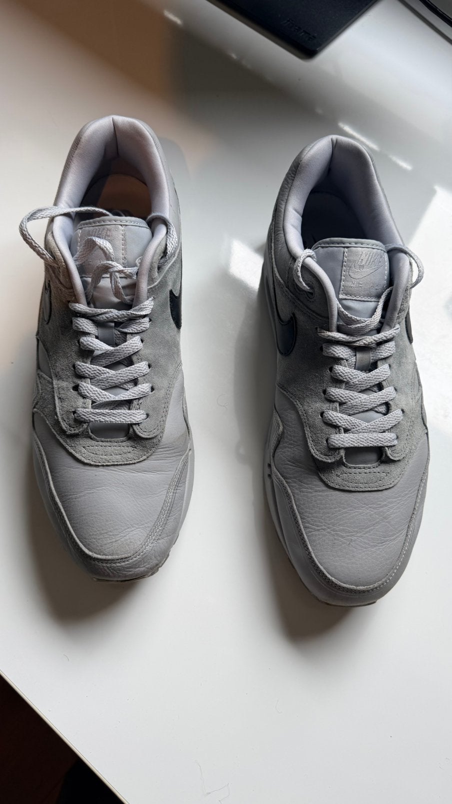 Nike Air Max 1 Centre Pompidou Grey, Kleding | Heren, Schoenen, Gedragen, Sneakers of Gympen, Overige kleuren, Ophalen of Verzenden