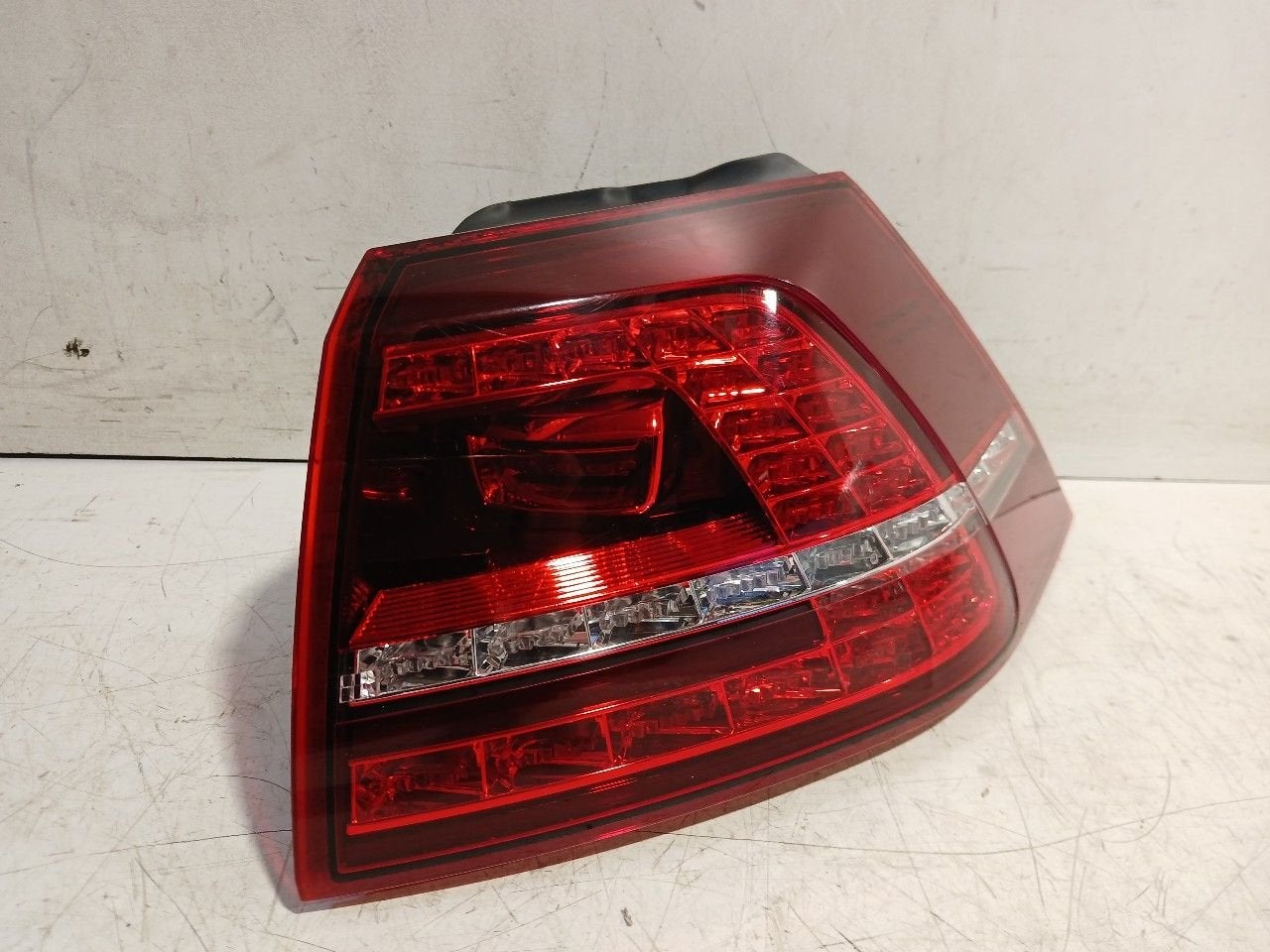 Achterlicht carrosserie rechts Volkswagen Golf, Auto-onderdelen, Verlichting, Volkswagen, Gebruikt, Herkomst onderdeel bekend
