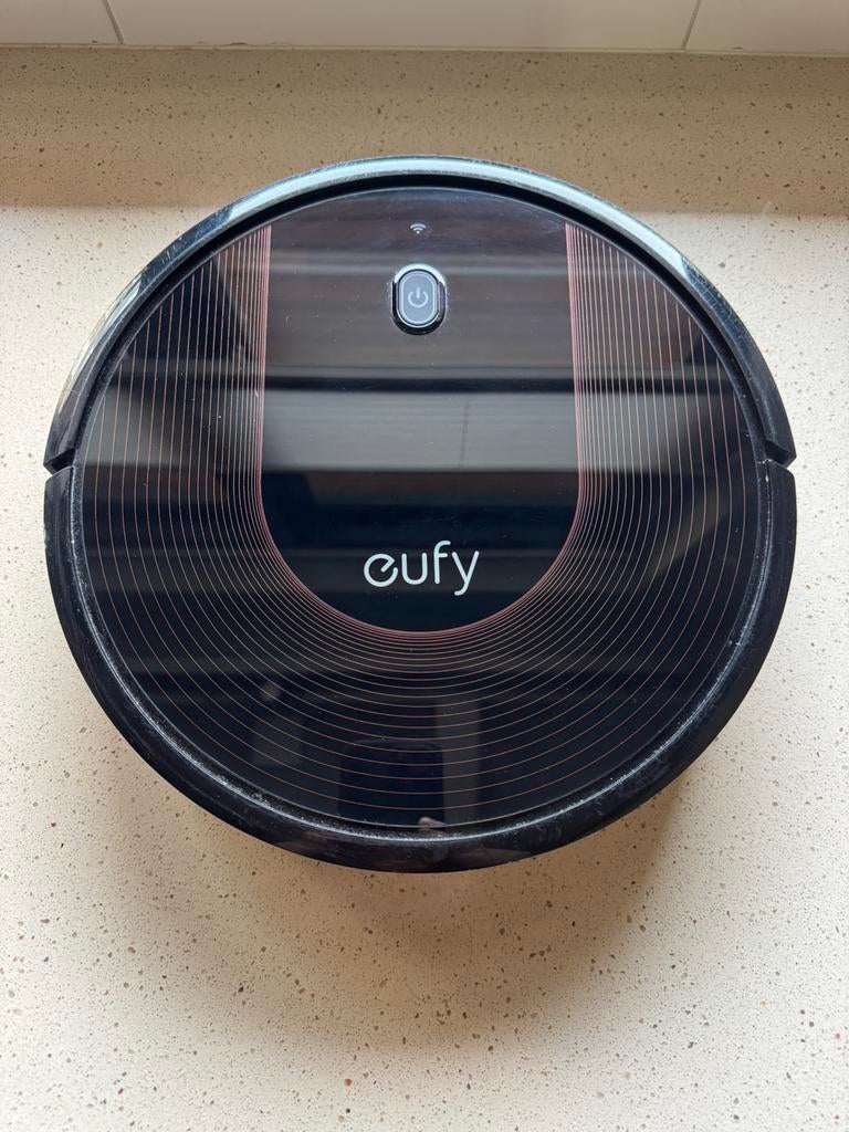 Eufy RoboVac 30C, Witgoed en Apparatuur, Stofzuigers, Overige merken, Stille werking, Ophalen of Verzenden, Zo goed als nieuw
