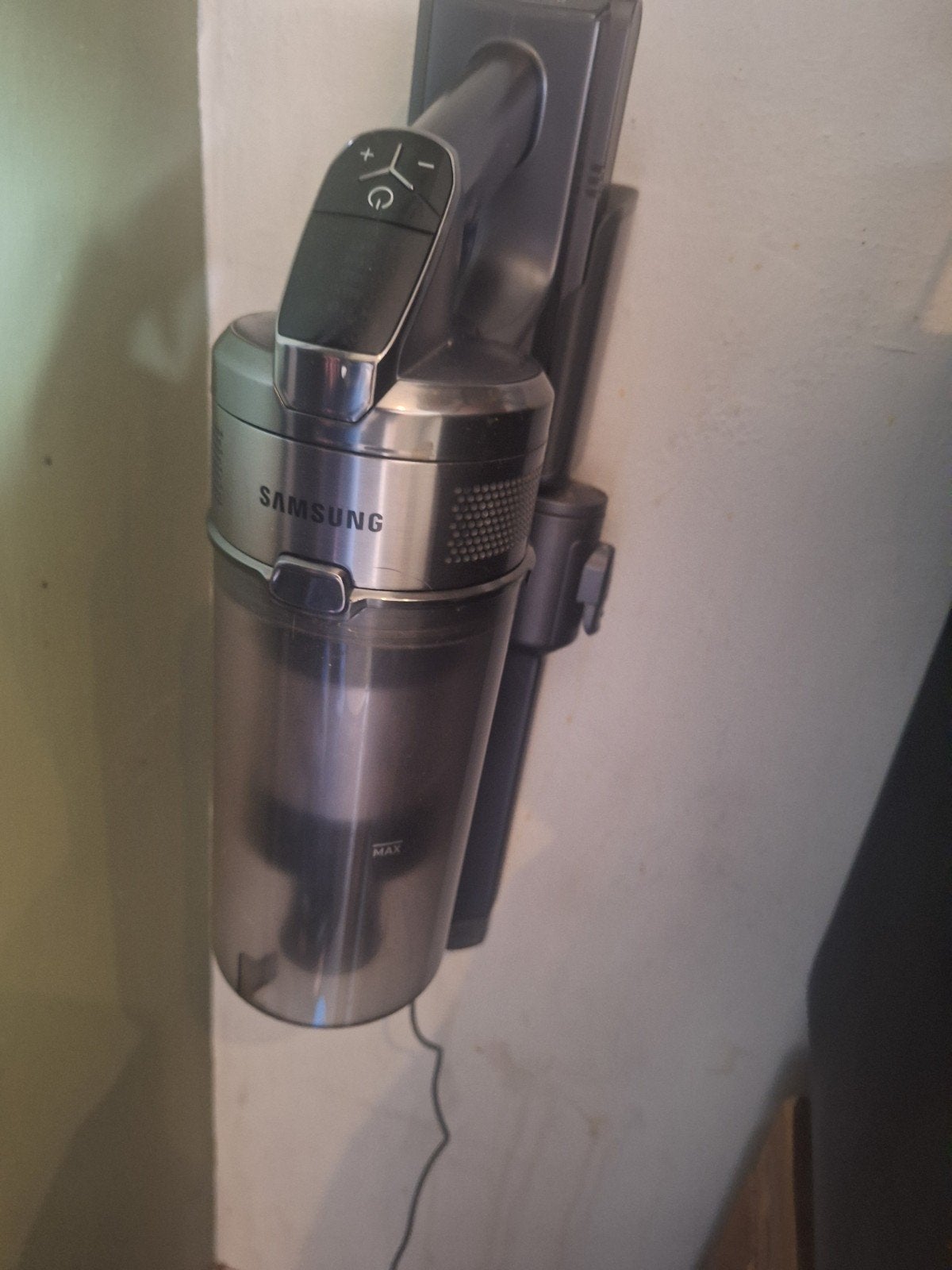 Samsung Jet 75E Pet Steelstofzuiger - Zo goed als nieuw, Draadloos, Ophalen of Verzenden, Zo goed als nieuw, Reservoir