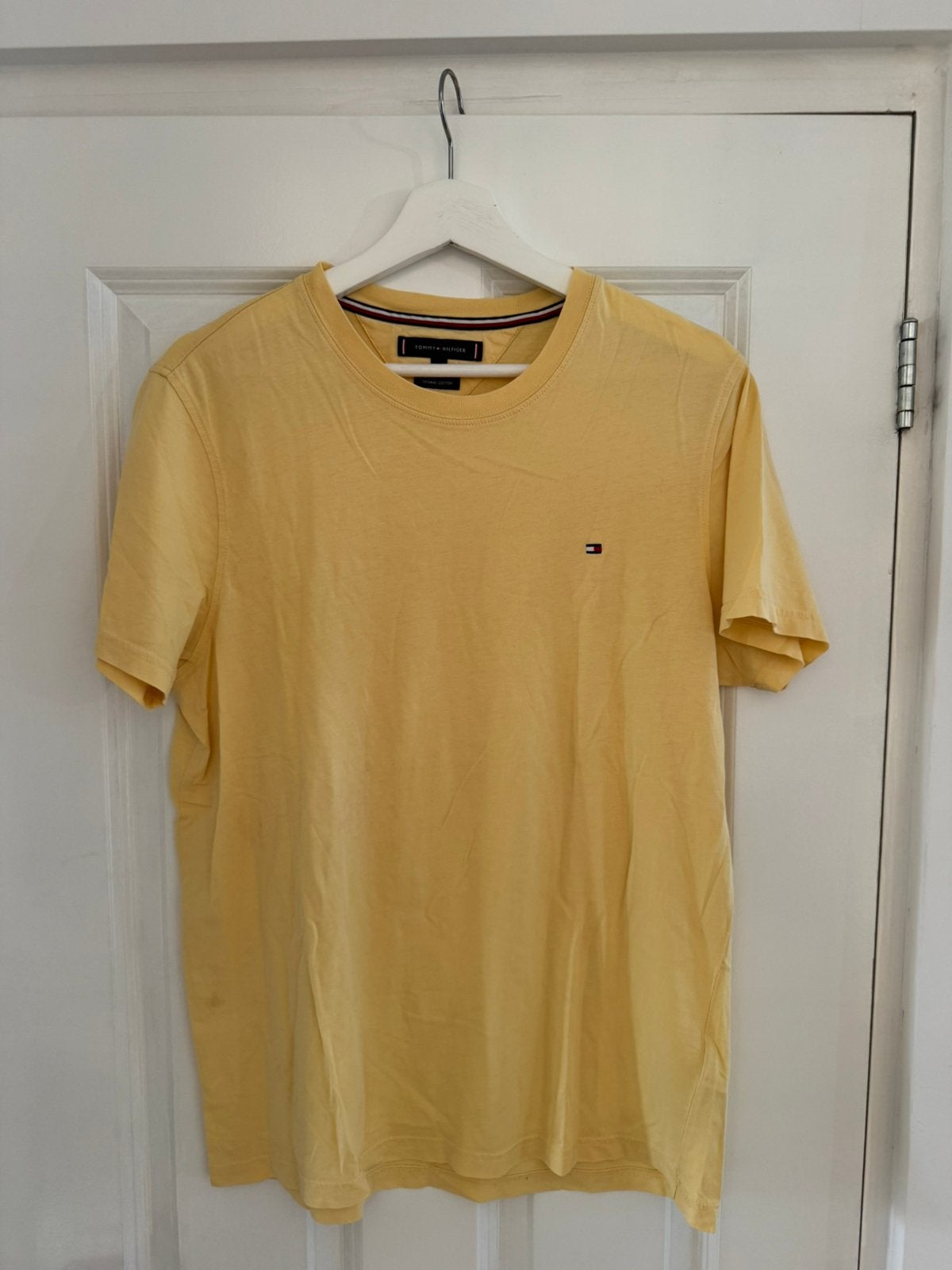 Tommy Hilfiger basic. Maat M. Geel, Ophalen of Verzenden, Zo goed als nieuw, Geel, Korte mouw