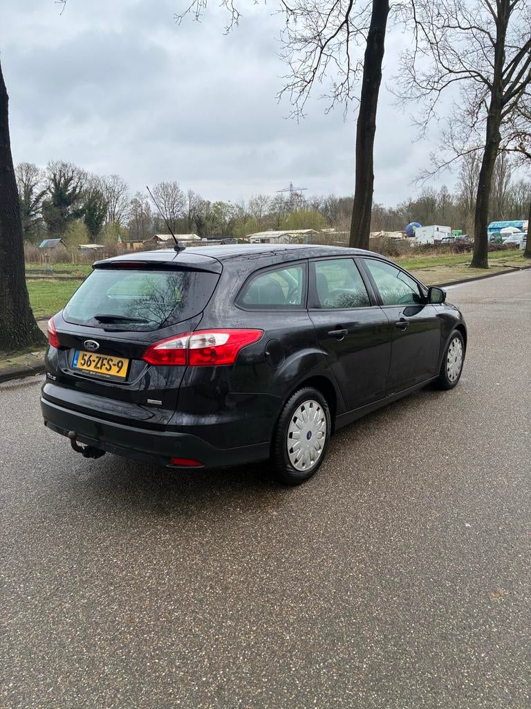 Ford Focus 1.6 Tdci 77KW Wagon 2012 Zwart, Auto's, 4 cilinders, Zwart, Stationwagon, 1560 cc