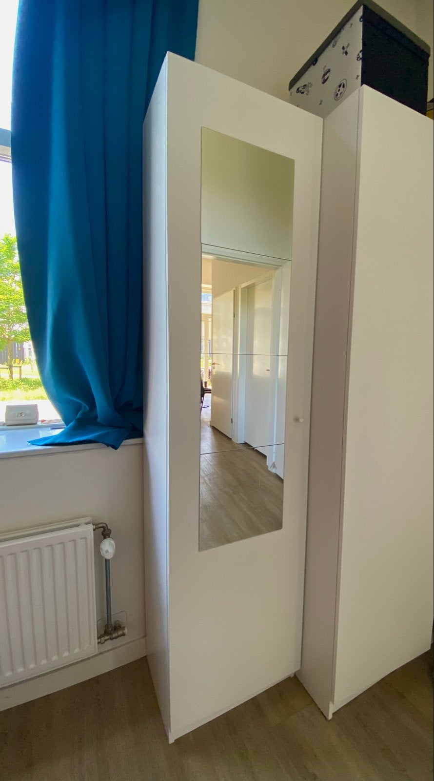 IKEA BILLY Kledingkast Wit met Spiegel - Uitstekende Staat, Huis en Inrichting, Kasten | Kledingkasten, Ophalen, Overige materialen