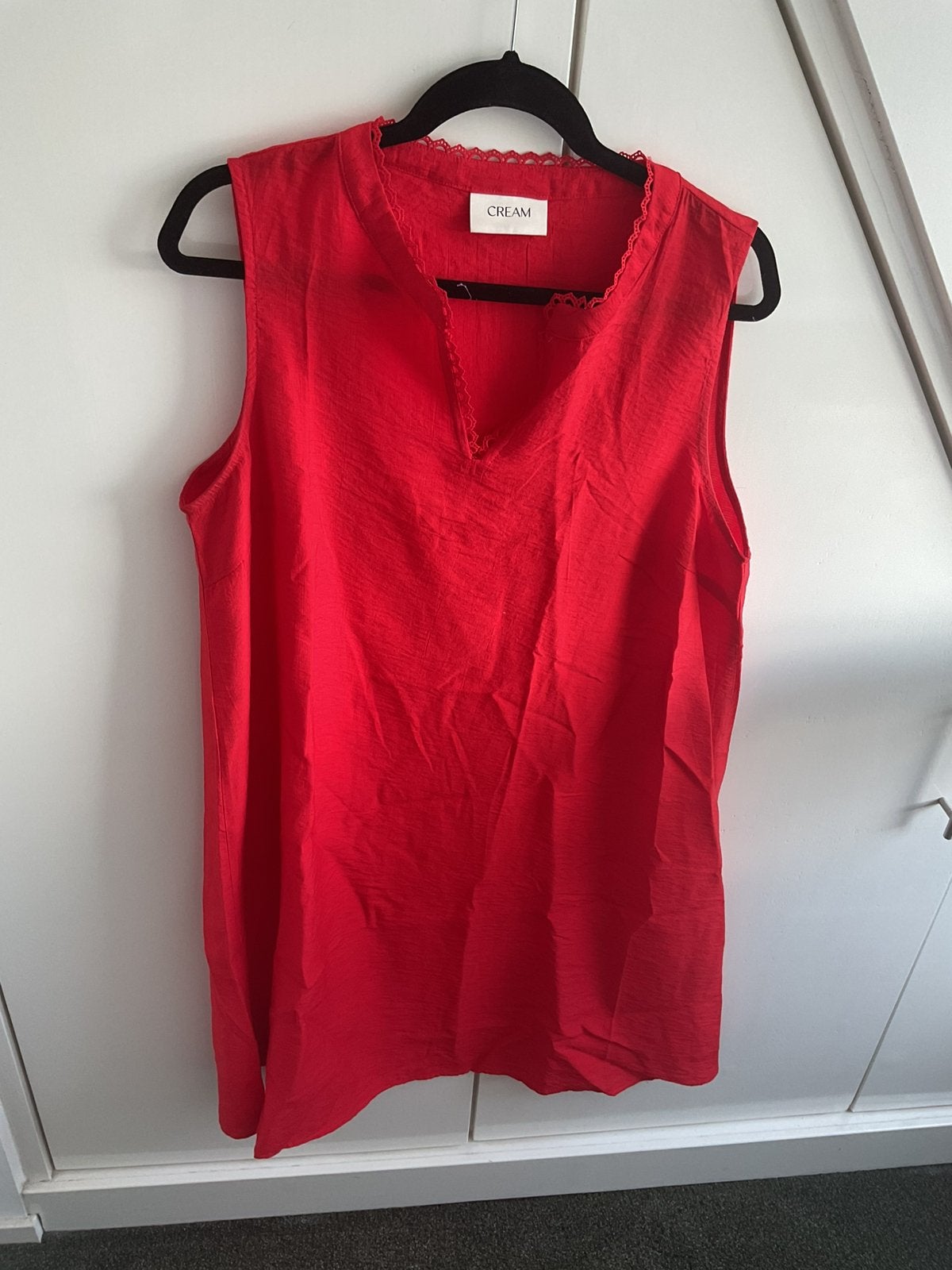 Cream Rode jurk middellang maat 42 nieuw, Kleding | Dames, Maat 42/44 (L), Nieuw, Ophalen of Verzenden, Rood