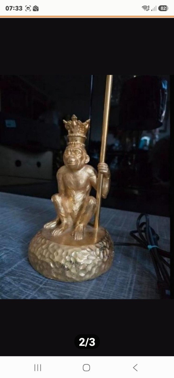 Unieke gouden lamp met een aap met een kroon als voet., Huis en Inrichting, Lampen | Tafellampen, Ophalen of Verzenden, 50 tot 75 cm