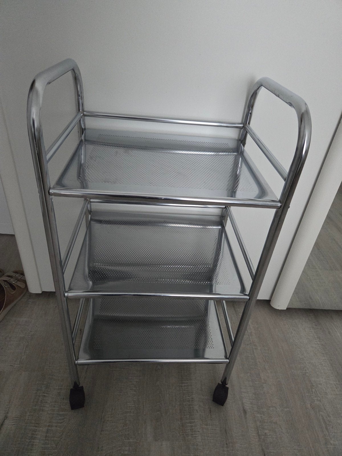 Verrijdbaar metalen rekje met 3 etages - 40x32cm, Ophalen, Gebruikt