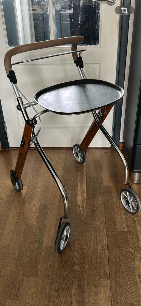 Trust let’s go binnenrollator beuken/zilver nette staat, Diversen, Rollators, Ophalen of Verzenden, Zo goed als nieuw