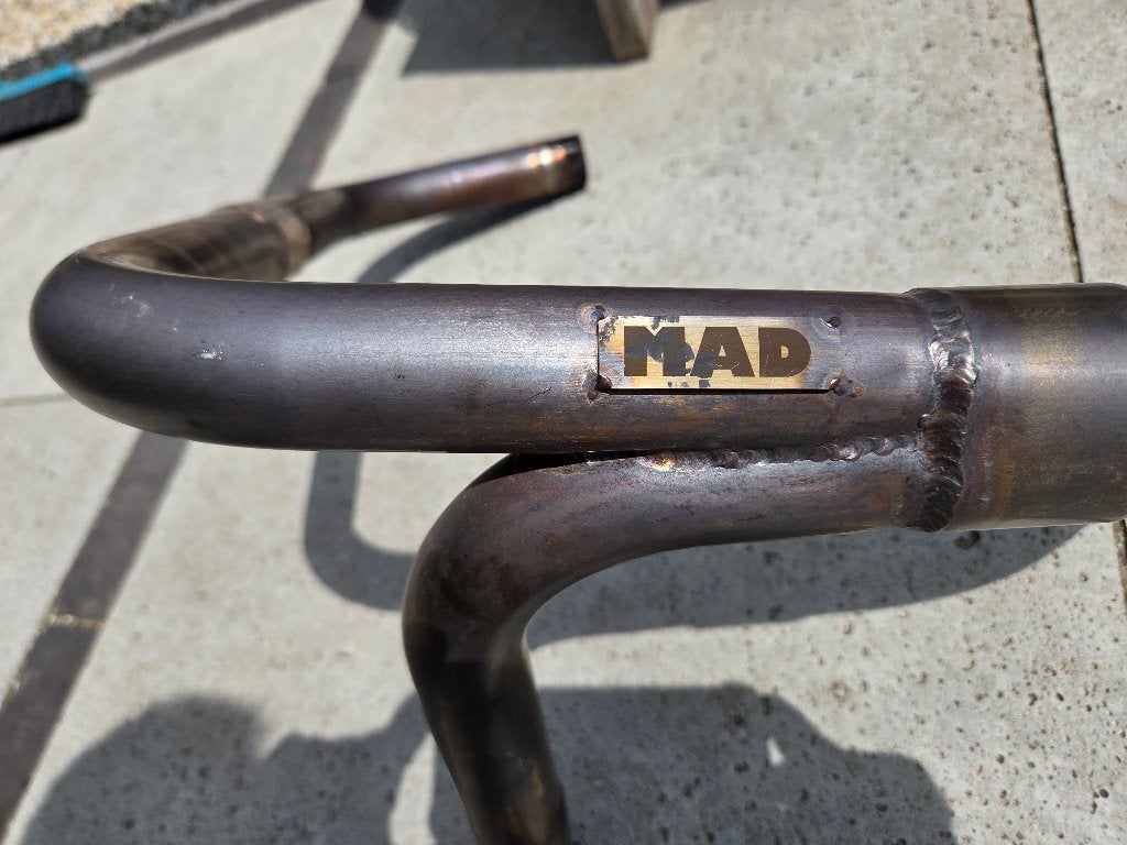 MAD Uitlaat scrambler caferacer, Ophalen