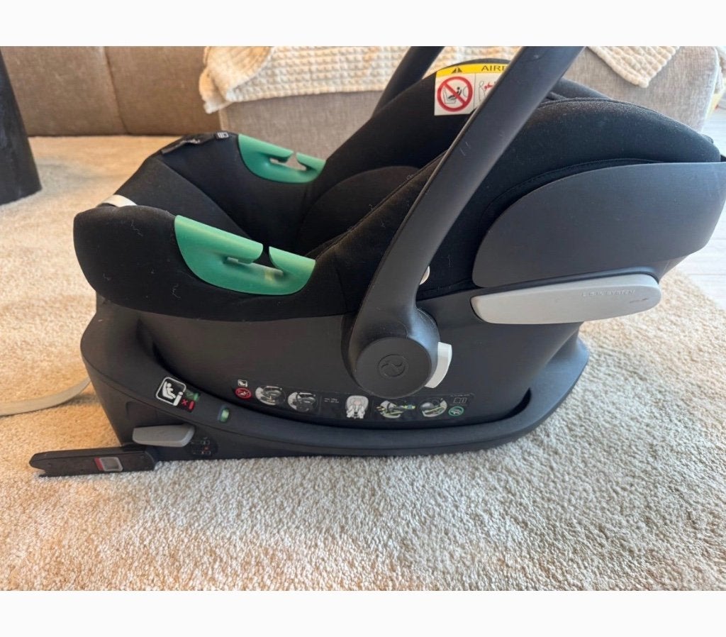 Cybex Aton B2 i-Size + Base One, Gebruikt, Isofix, 0 t/m 13 kg, Ophalen