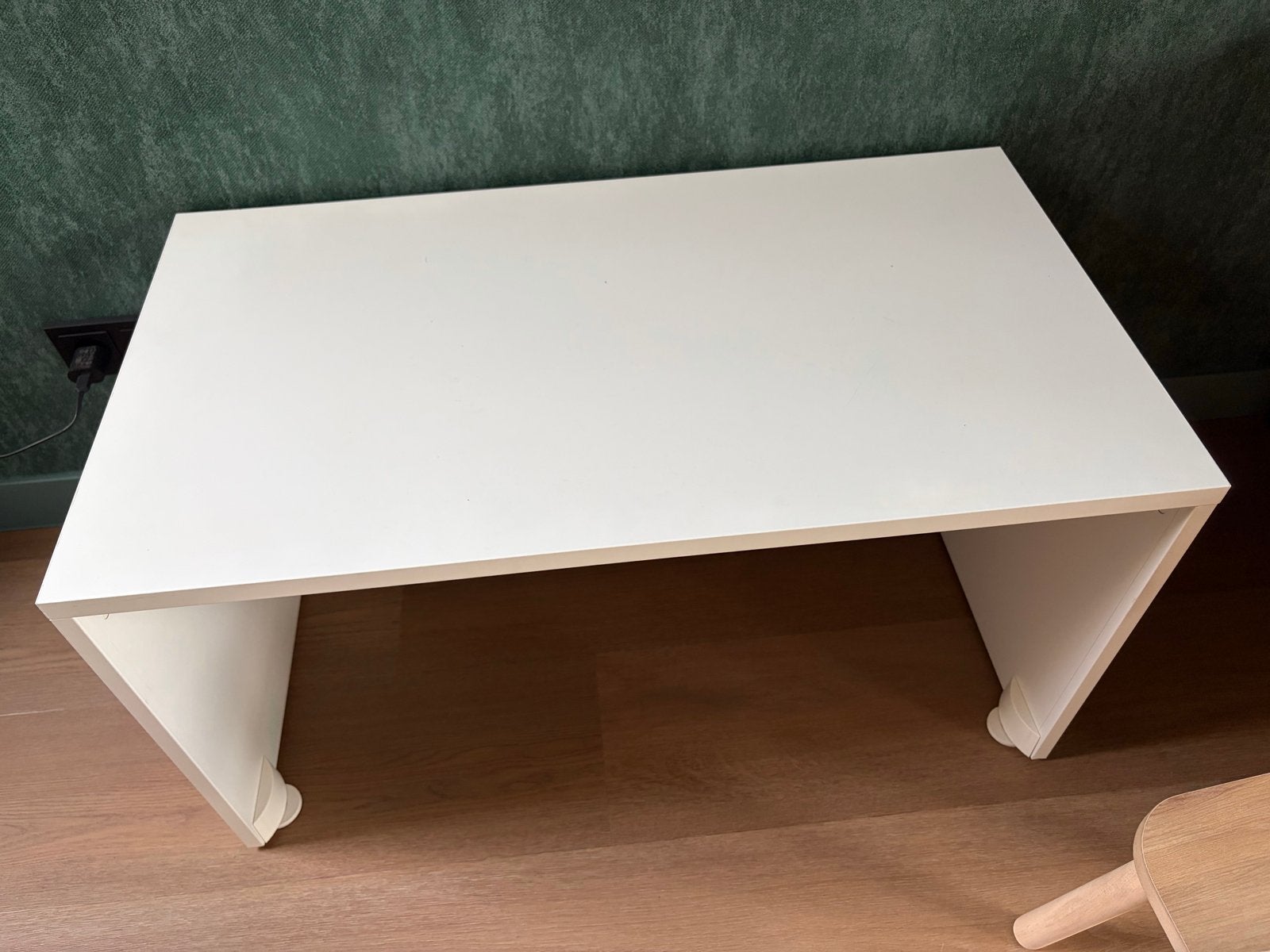 Witte IKEA smastad bureau gratis, Ophalen, Overige materialen, Gebruikt, 100 tot 150 cm