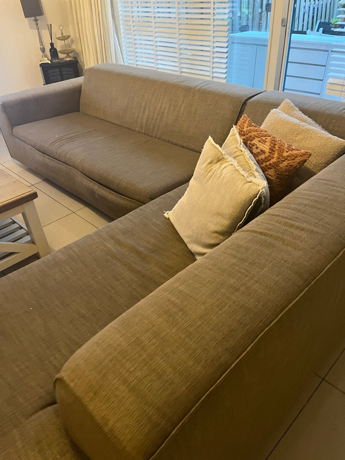 Hoek Bankstel beige, Ophalen, Zo goed als nieuw, Vierpersoons of meer