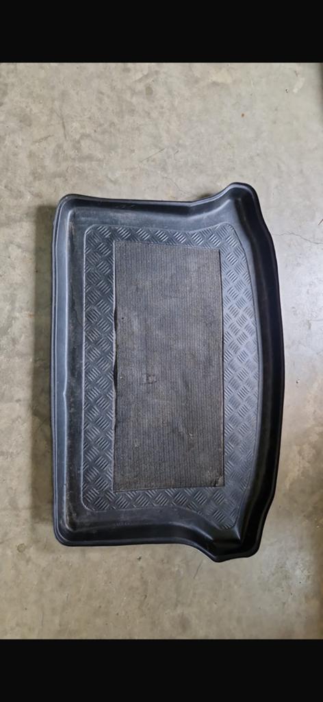 Kofferbakmat Volvo V40 T4, Ophalen of Verzenden, Zo goed als nieuw