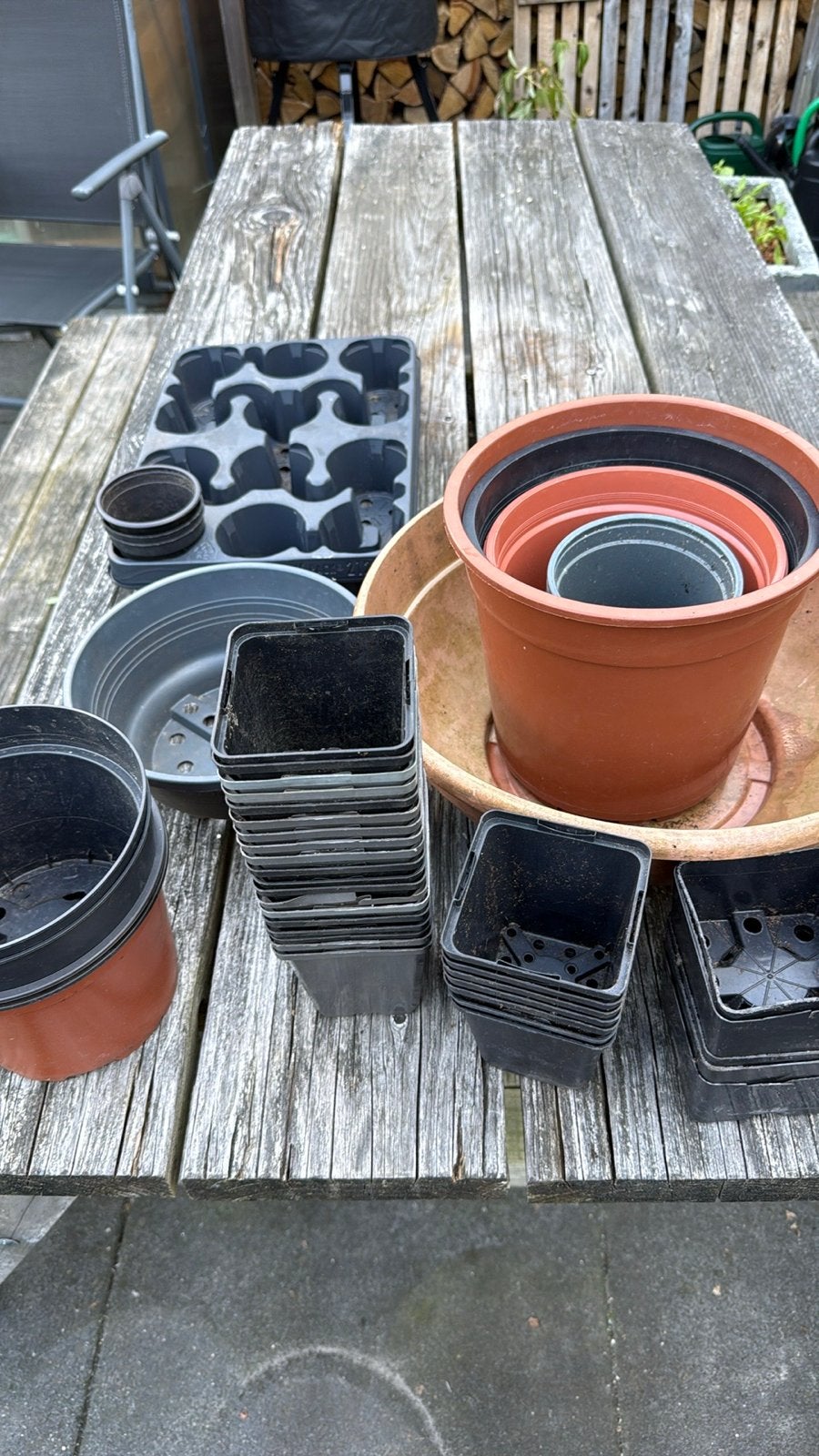 Gratis plantenpotjes en kweekbakjes voor moestuin / stekjes, Ophalen, Kunststof, Gebruikt, Minder dan 30 cm