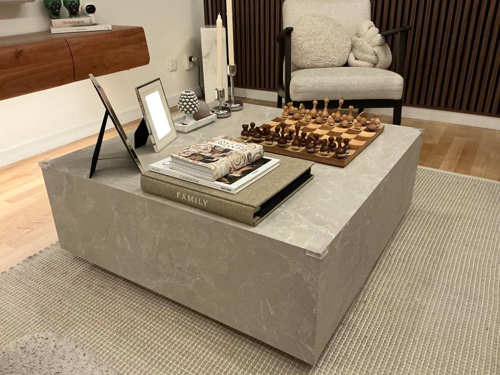 Westwing Lesley salontafel travertijn look 90x90, Huis en Inrichting, Tafels | Salontafels, Ophalen, 50 tot 100 cm, Vierkant, 50 tot 100 cm
