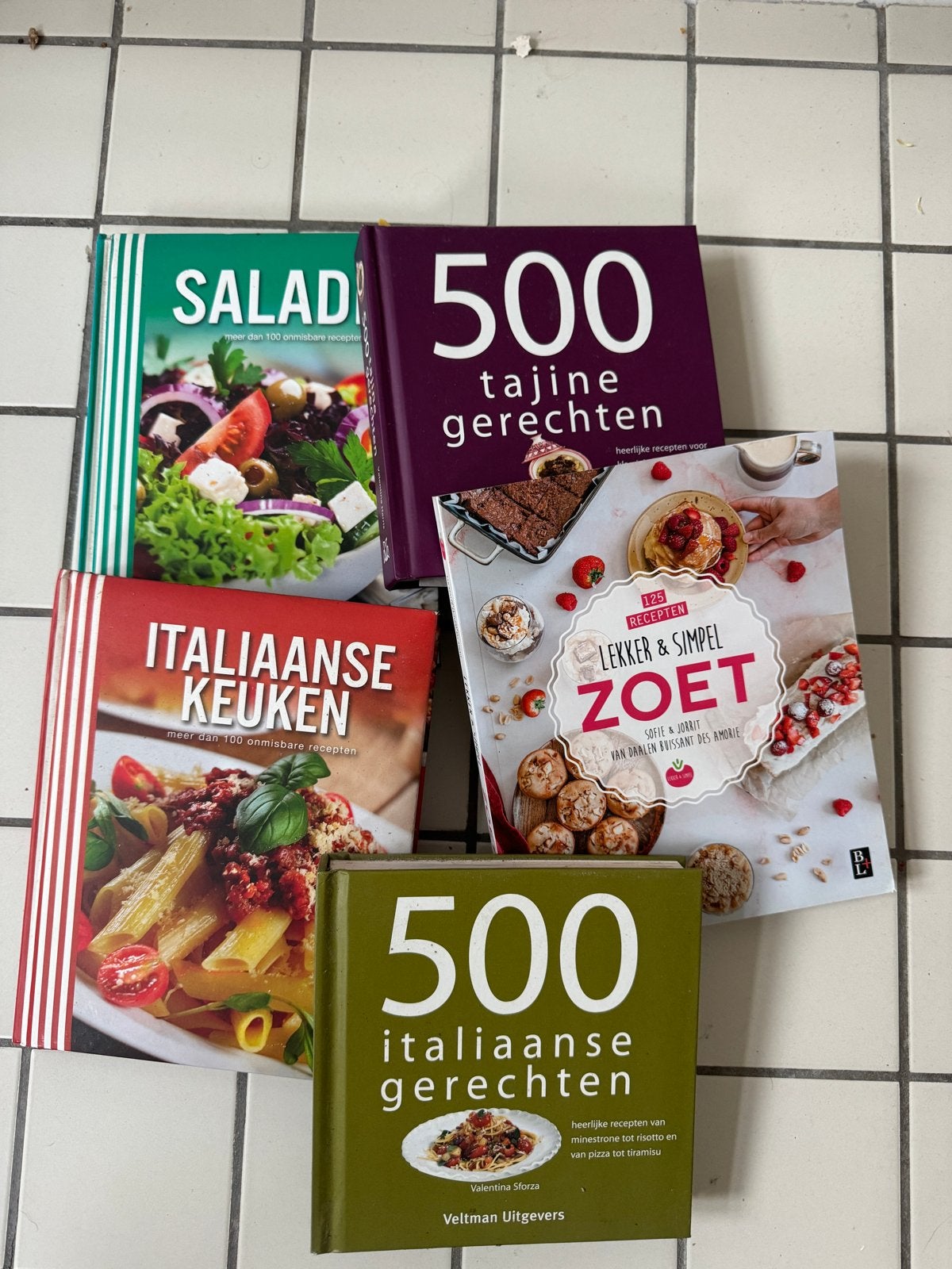 Kookboeken: Italiaans, Salade, Tajine, Zoet - Diverse Keuken, Hoofdgerechten, Gezond koken, Ophalen, Italië
