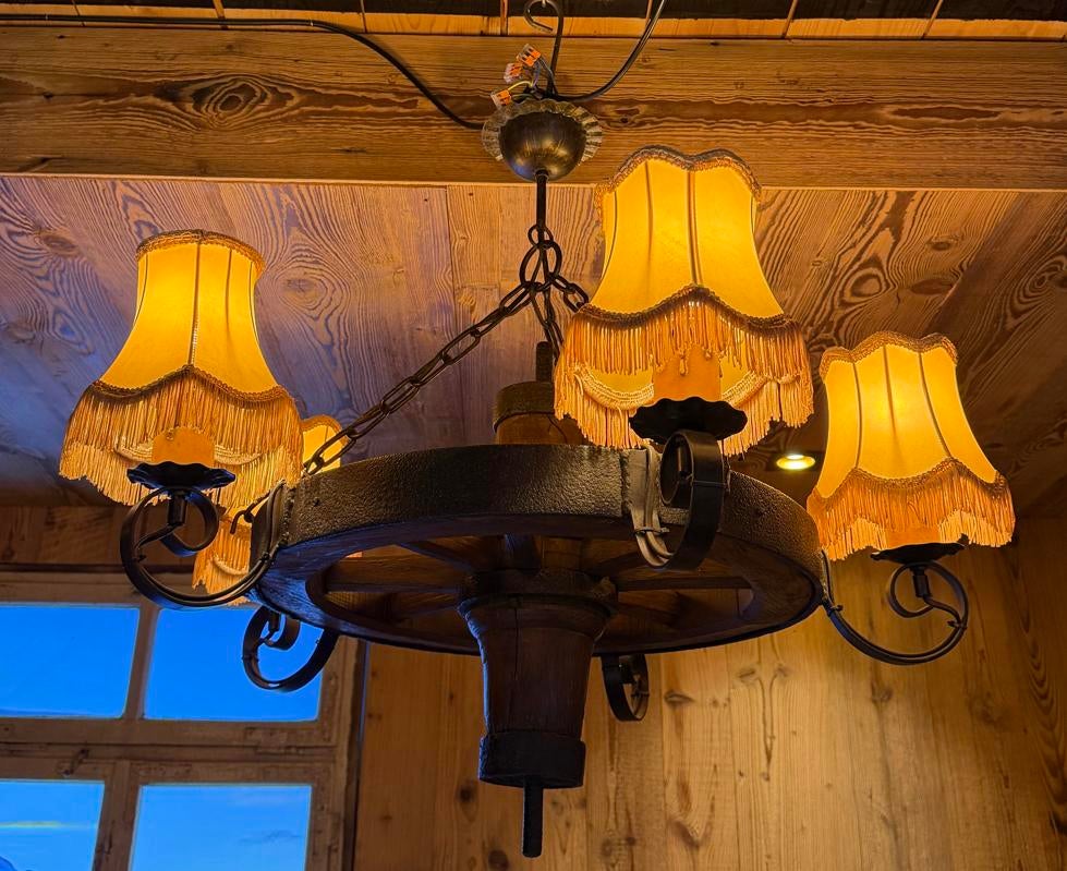 Vintage kroonluchter karrenwiel lamp | cafe lamp, Ophalen, Gebruikt, Hout
