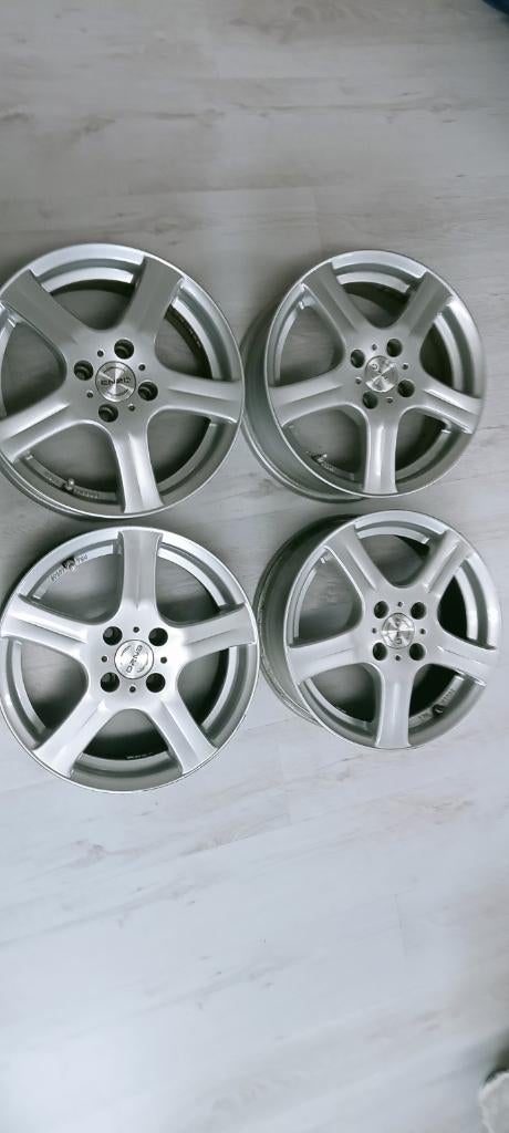 15 INCH Wielen 4 X 100, Ophalen, Gebruikt, 15 inch, Velg(en)