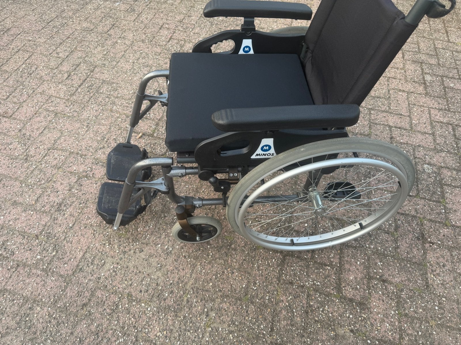 Rolstoel in zeer goede staat en inklapbaar, Diversen, Ophalen of Verzenden