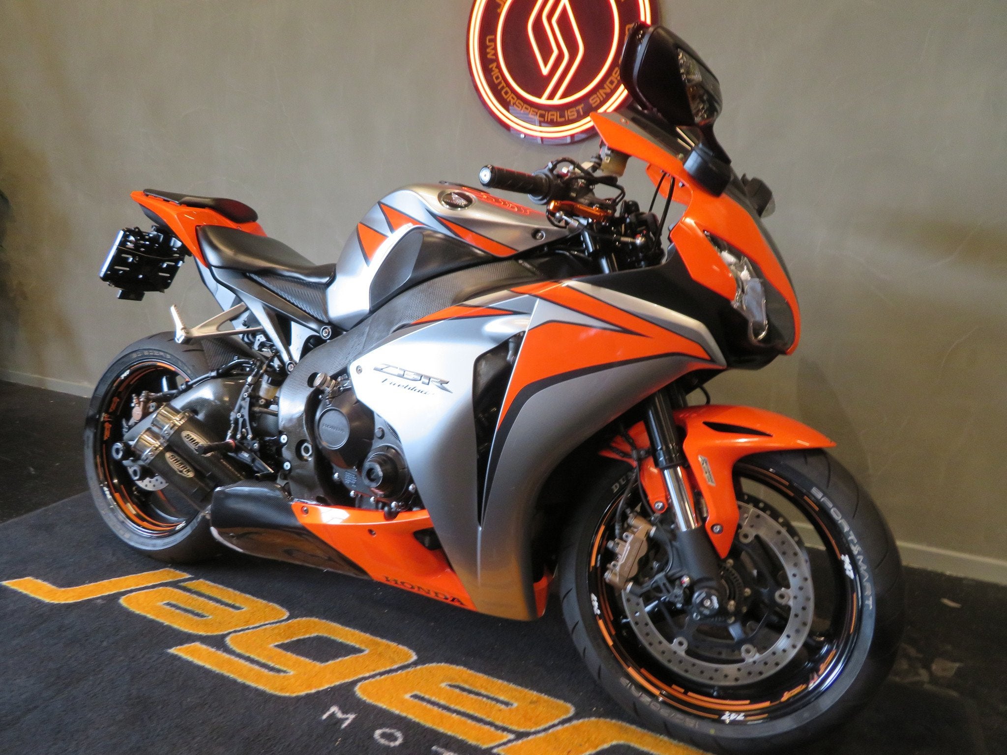 Honda CBR 1000 RR FIREBLADE SHARK DEMPER! (bj 2011), Bedrijf, Super Sport, 1000 cc