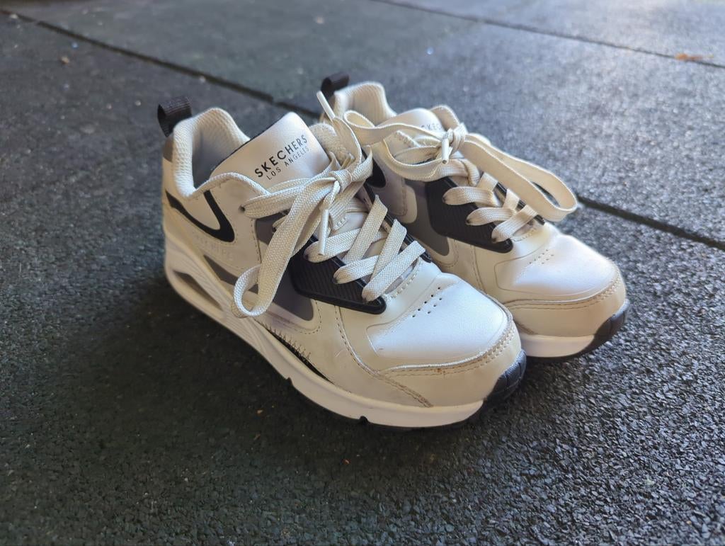 Skechers Air-Cooled Memory Foam sneakers maat 30, Gebruikt, Jongen of Meisje, Schoenen, Skechers