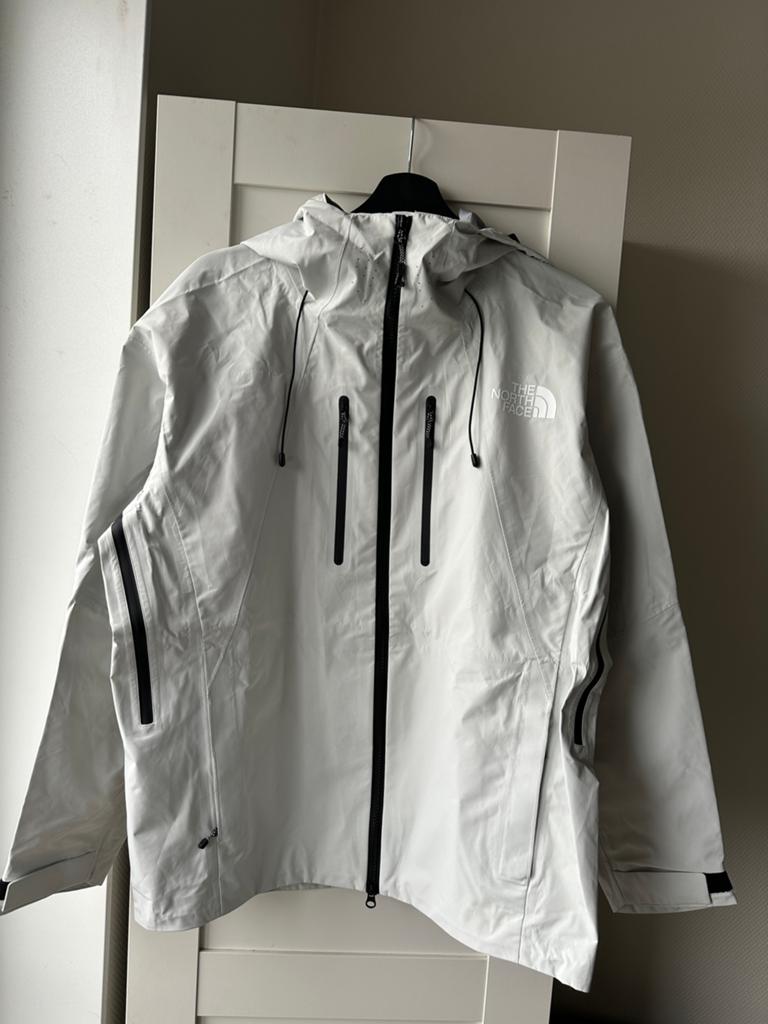 The North Face GORE-TEX Summit Series Jas M, Ophalen of Verzenden, Zo goed als nieuw, Maat 48/50 (M), Wit