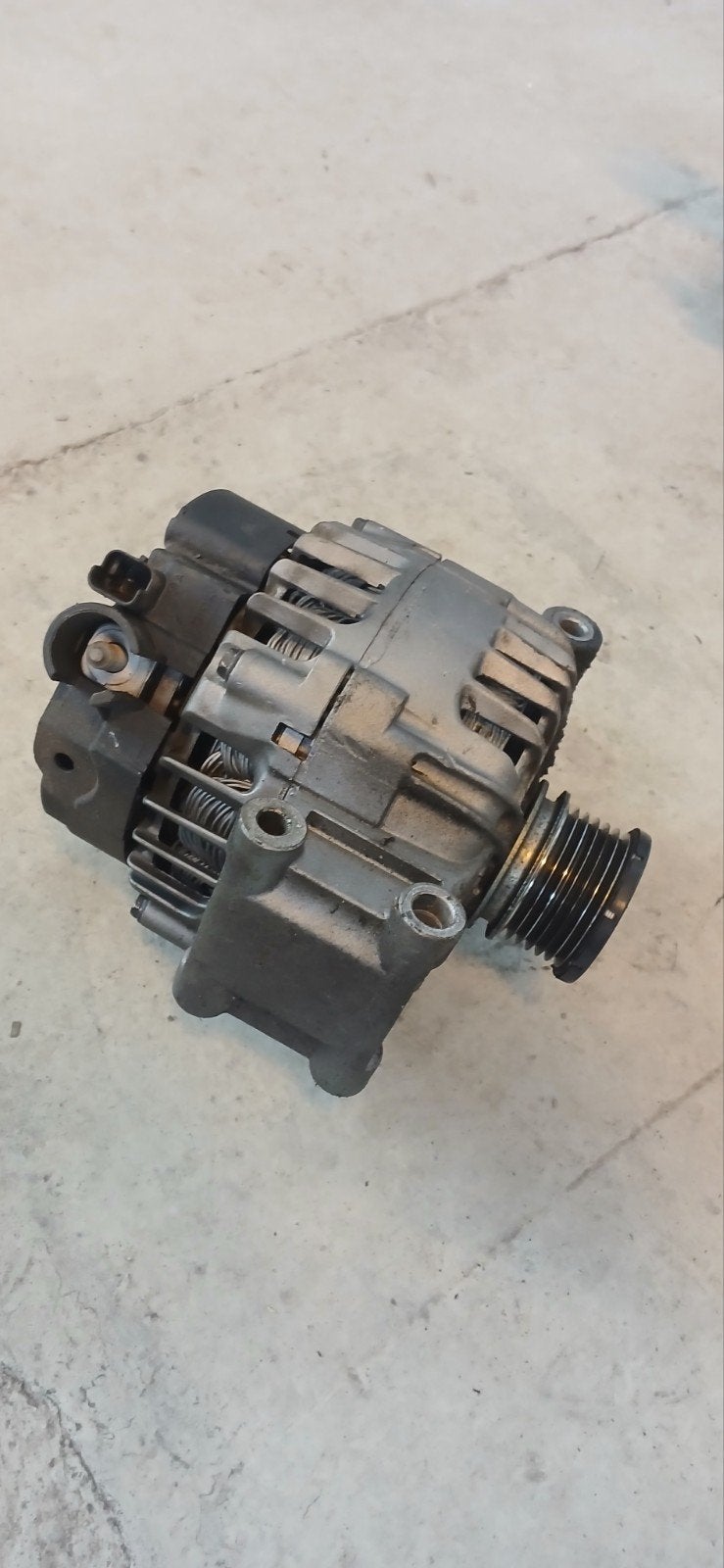 Valeo Dynamo 12V 120A TG12C059 voor Peugeot Citroën Mini, Ophalen of Verzenden, Gereviseerd, Citroën