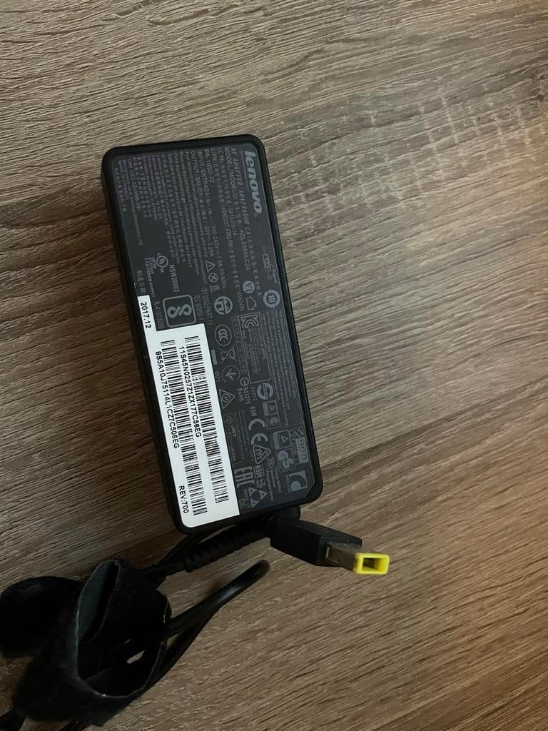 Lenovo 90W adapter voor laptops, docks, Tiny-pc's & TIO-moni, Ophalen of Verzenden, Gebruikt