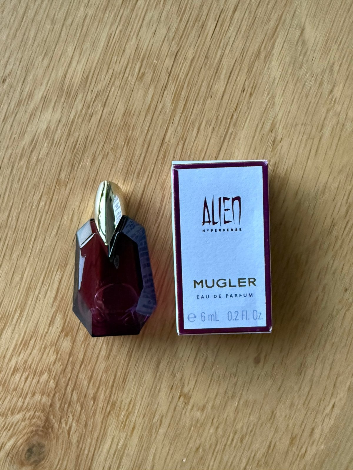 Mugler Alien Hypersense Eau de Parfum miniatuur 6ml nieuw, Verzamelen, Ophalen of Verzenden, Nieuw, Miniatuur, Gevuld