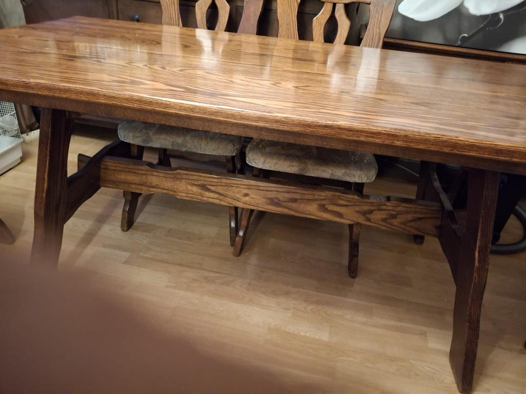 Houten eettafel, Ophalen