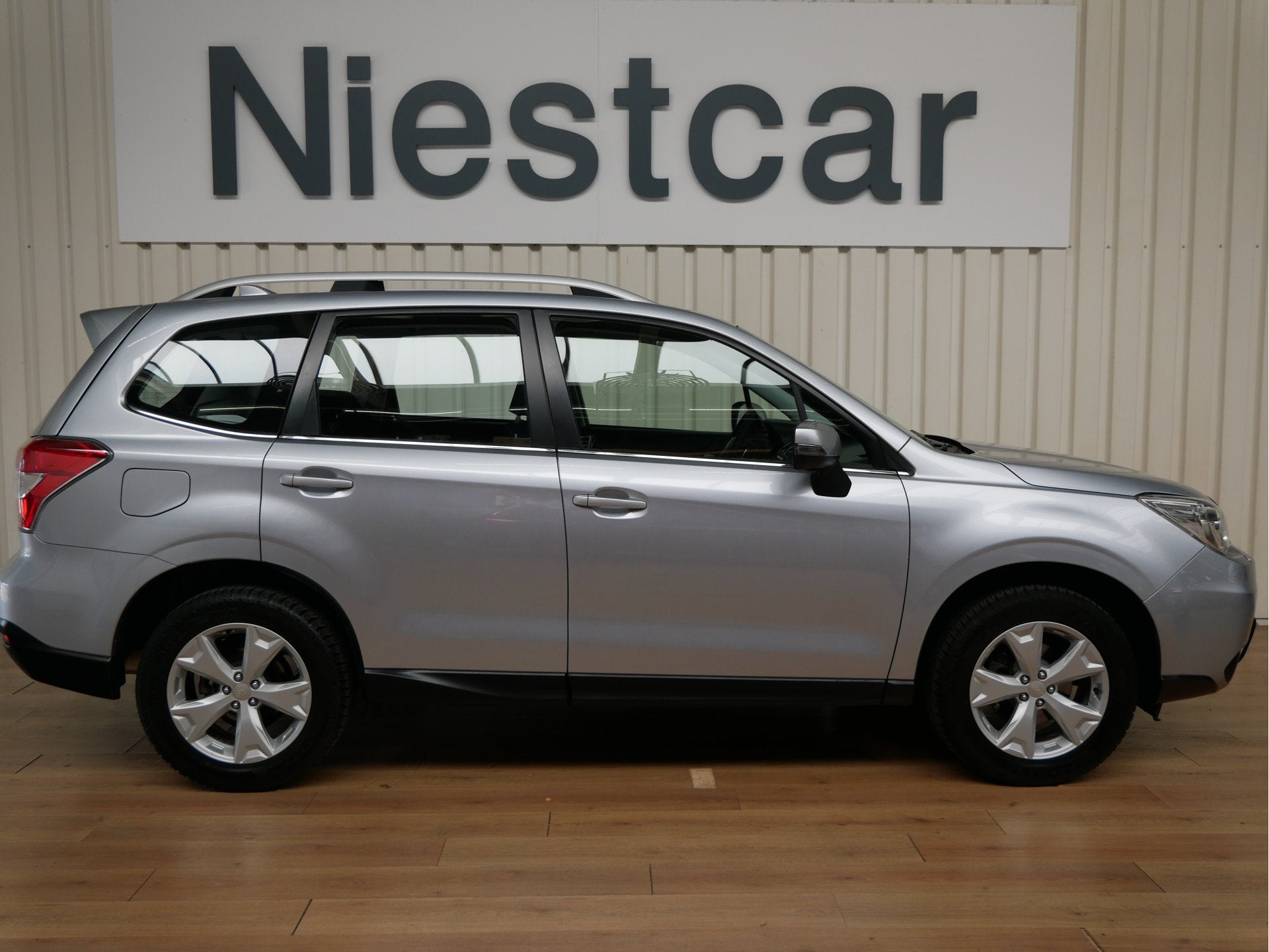 Subaru Forester 2.0 Luxury (bj 2015, automaat), Automaat, Automatische klimaatregeling, 4 cilinders, Bedrijf