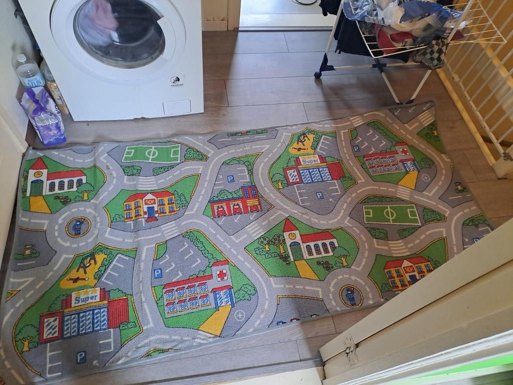 Speelkleed met wegen en gebouwen, Ophalen, Gebruikt