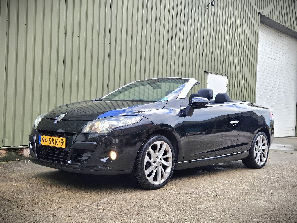 Renault Mégane Tce130 Coupe Cabrio 2011, Auto's, USB, 4 cilinders, Cabriolet, 4 stoelen