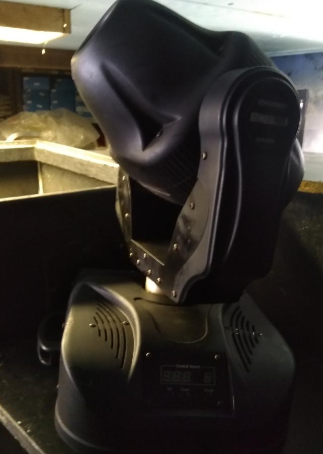 2 stuks Velleman HQ power VDP250MH7 moving head, Muziek en Instrumenten, Ophalen of Verzenden, Zo goed als nieuw, Licht