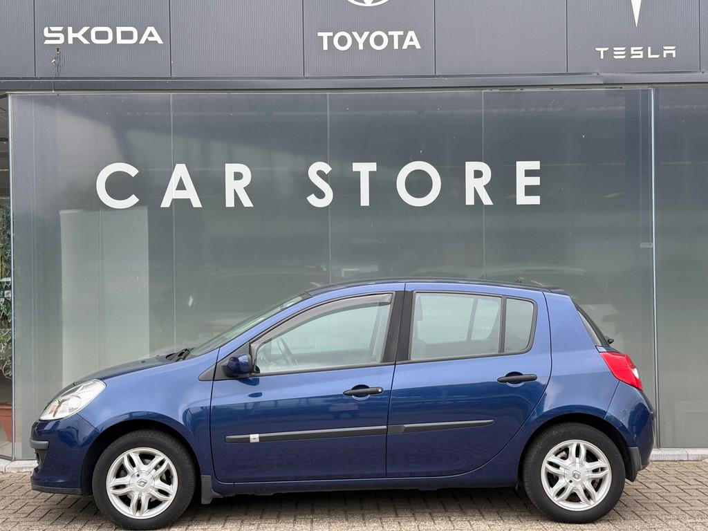 Renault Clio 1.6-16V Automaat Dynamique Luxe NAVI CAMERA CAR, 535 kg, Gebruikt, 4 cilinders, 1165 kg