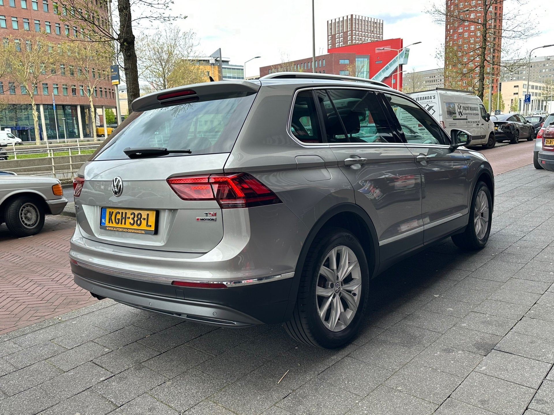 Volkswagen Tiguan 1.4 TSI 4Motion Highline Automaat Carplay, Automaat, Gebruikt, Euro 6, 4 cilinders