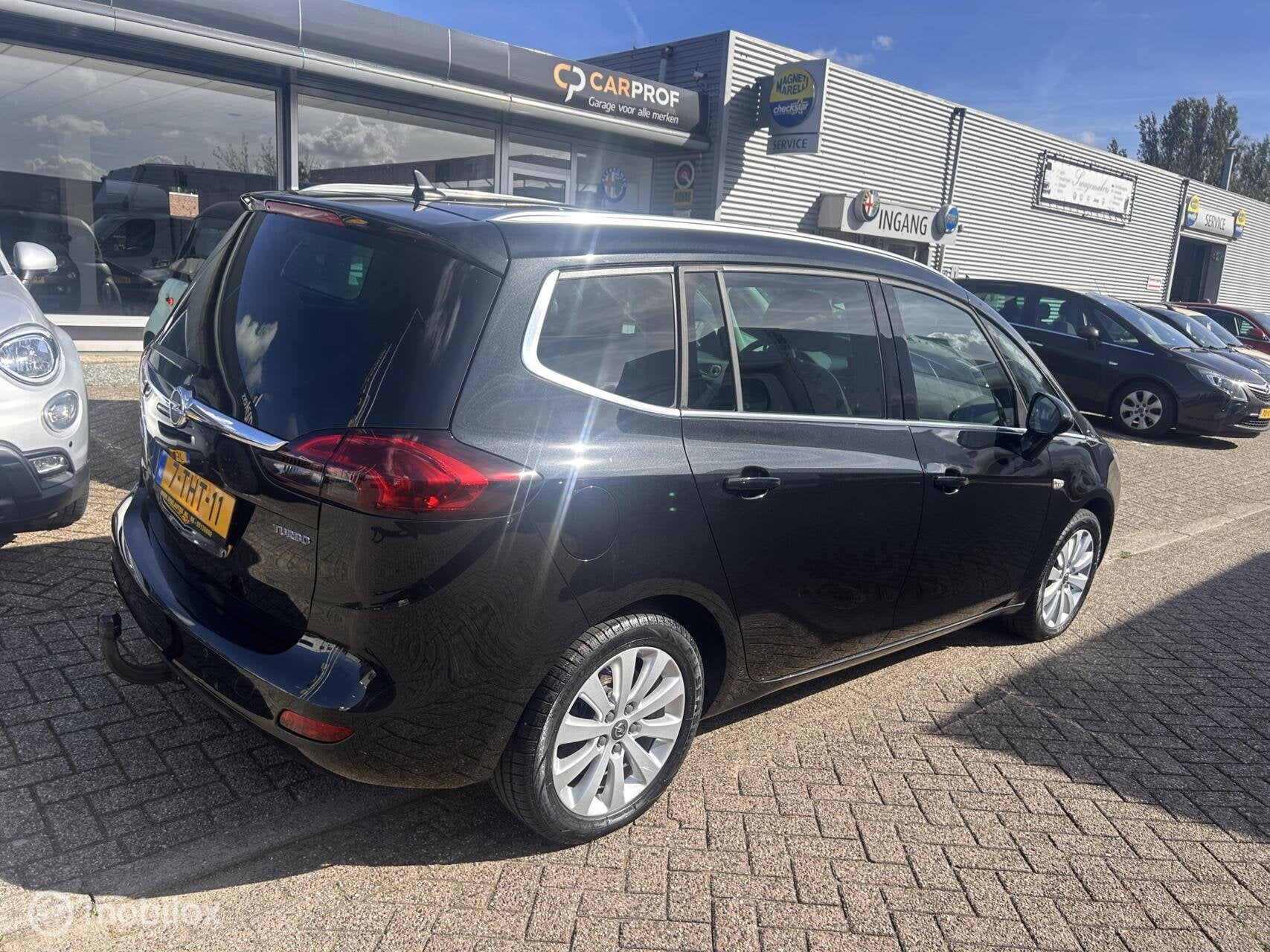 Opel Zafira Tourer 1.6 170 PK Automaat Unieke Auto !, Auto's, Gebruikt, Zwart, 4 cilinders, Met garantie (alle)