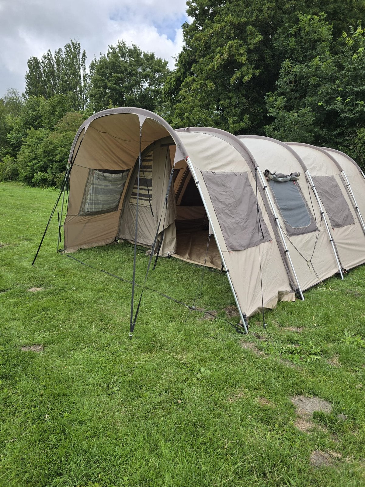 Redwood Willow 480 familietent, Caravans en Kamperen, Ophalen of Verzenden, Gebruikt