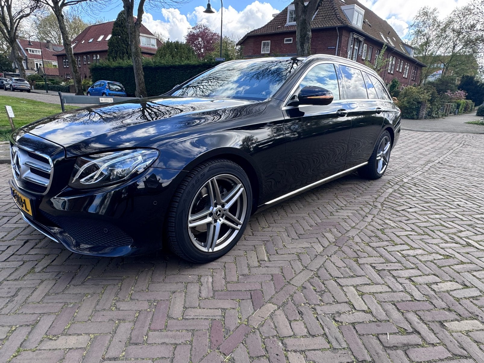 Mercedes-Benz E-Klasse E200 184pk 9G-TRONIC 2017 Zwart, Auto's, Achterwielaandrijving, Euro 6, 4 cilinders, Zwart