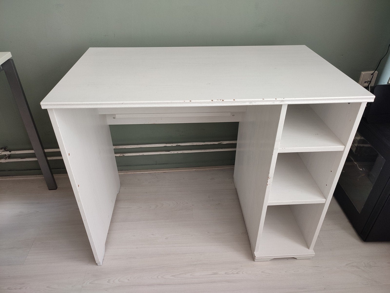 Wit bureau met opbergruimte - 90x52x75 cm, Huis en Inrichting, Bureaus, Ophalen, Gebruikt, Spaanplaat of MDF, Wit