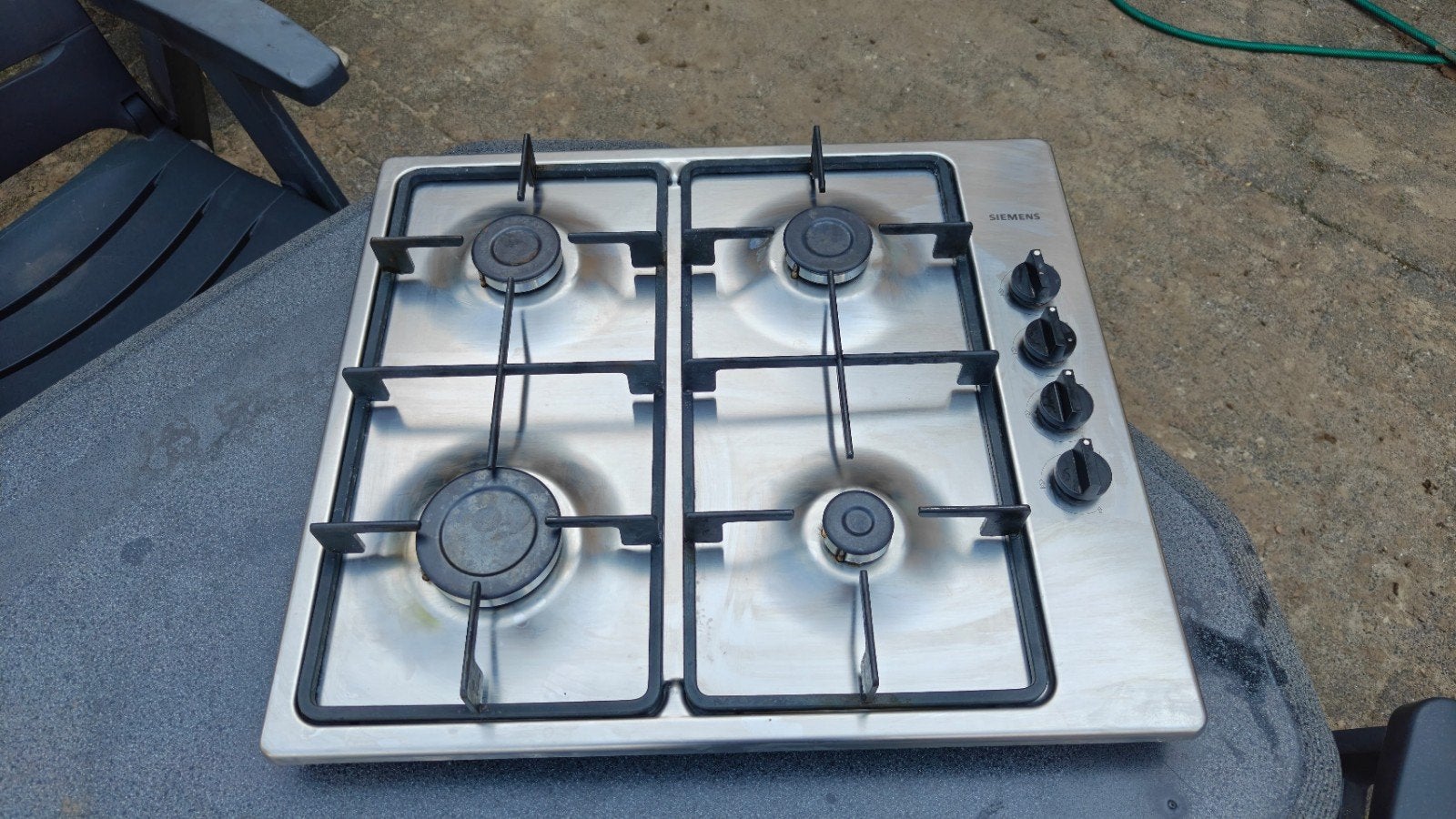 Siemens 4-pits gasfornuis - 58 cm breedte, 50,5 cm diepte, Ophalen, Gebruikt, 4 kookzones, Inbouw