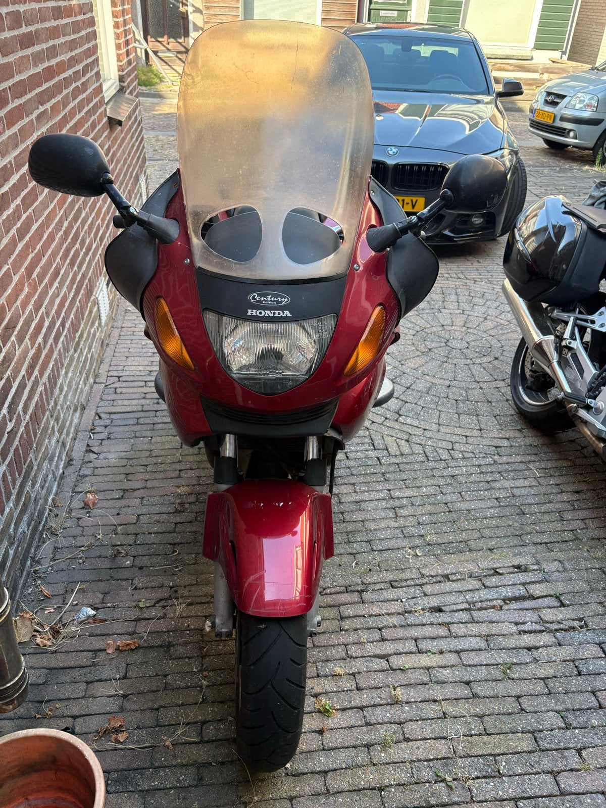 Honda Toermotor Rood dauphile nt650v loop of sloop, Gebruikt, Particulier, Toermotor, Handgeschakeld