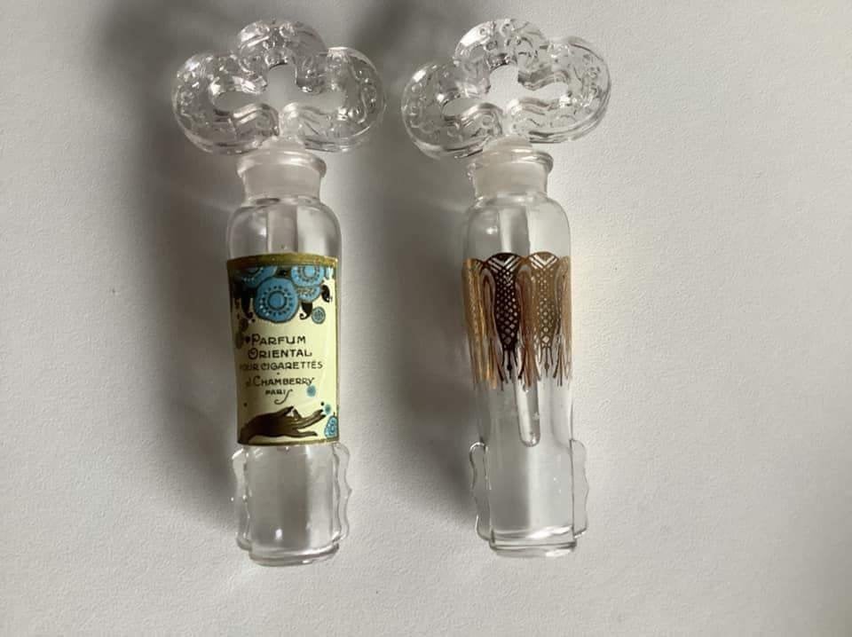 2 prachtige antieke lege parfumflesjes van Chambery, Verzamelen, Ophalen of Verzenden, Gebruikt, Parfumfles