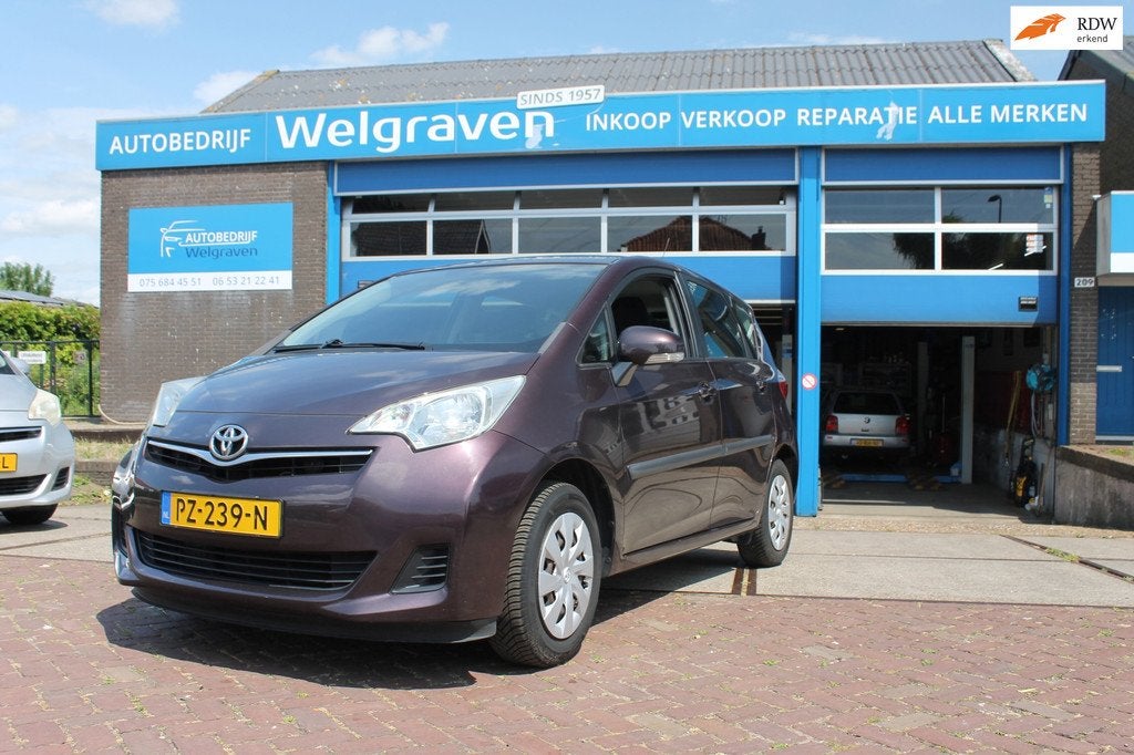 Toyota Verso-S 1.3 VVT-i Comfort goed onderhouden, Auto's, Toyota, Voorwielaandrijving, Euro 5, Stof, Gebruikt