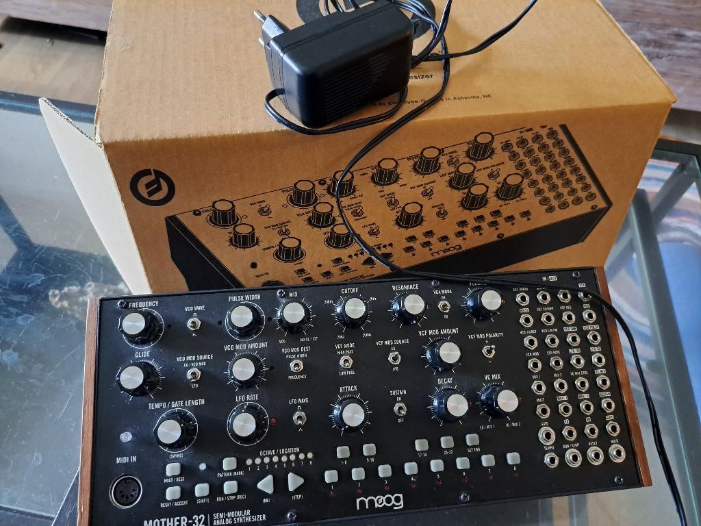 Moog mother 32 met eurorack cable, Muziek en Instrumenten, Ophalen of Verzenden, Zo goed als nieuw, Overige aantallen, Overige merken