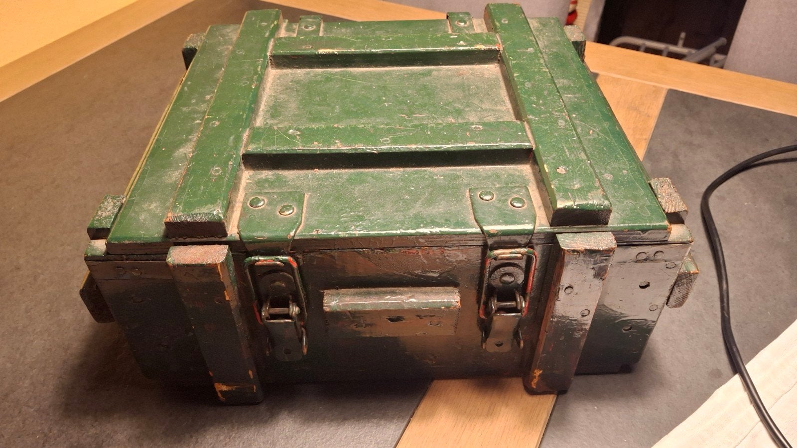 Mooi groene leger houte munitiekist., Ophalen of Verzenden, Landmacht, Nederland, Kist of Geocache